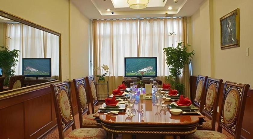 Huu Nghi Hotel Hai Phong Kültér fotó