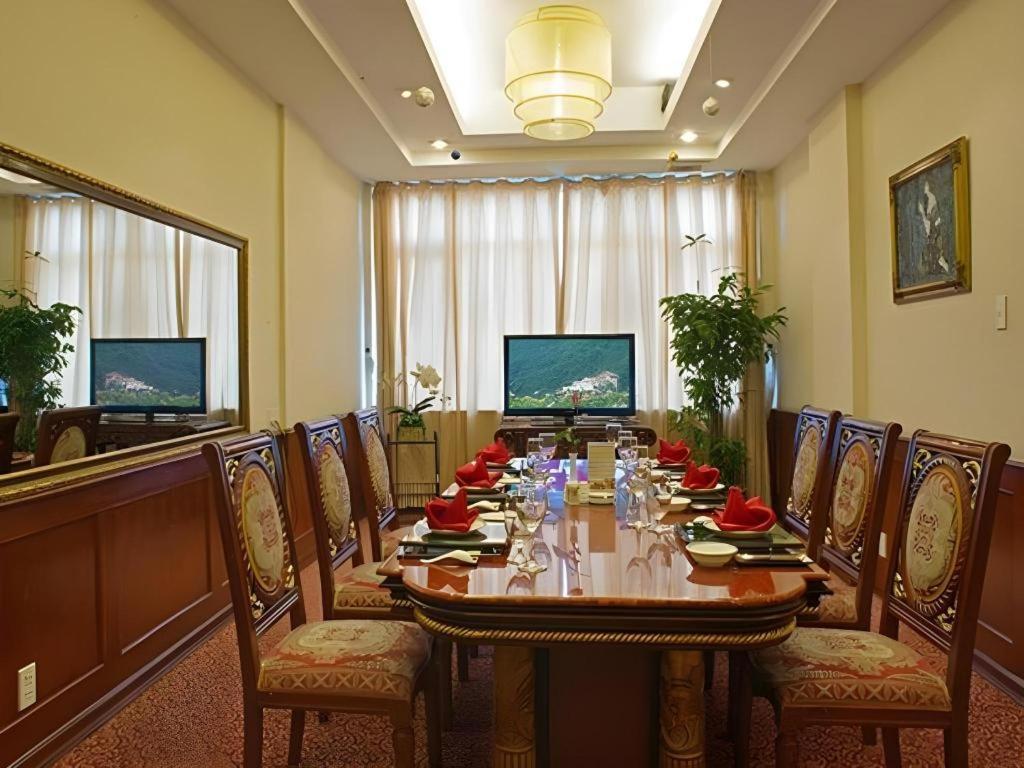Huu Nghi Hotel Hai Phong Kültér fotó